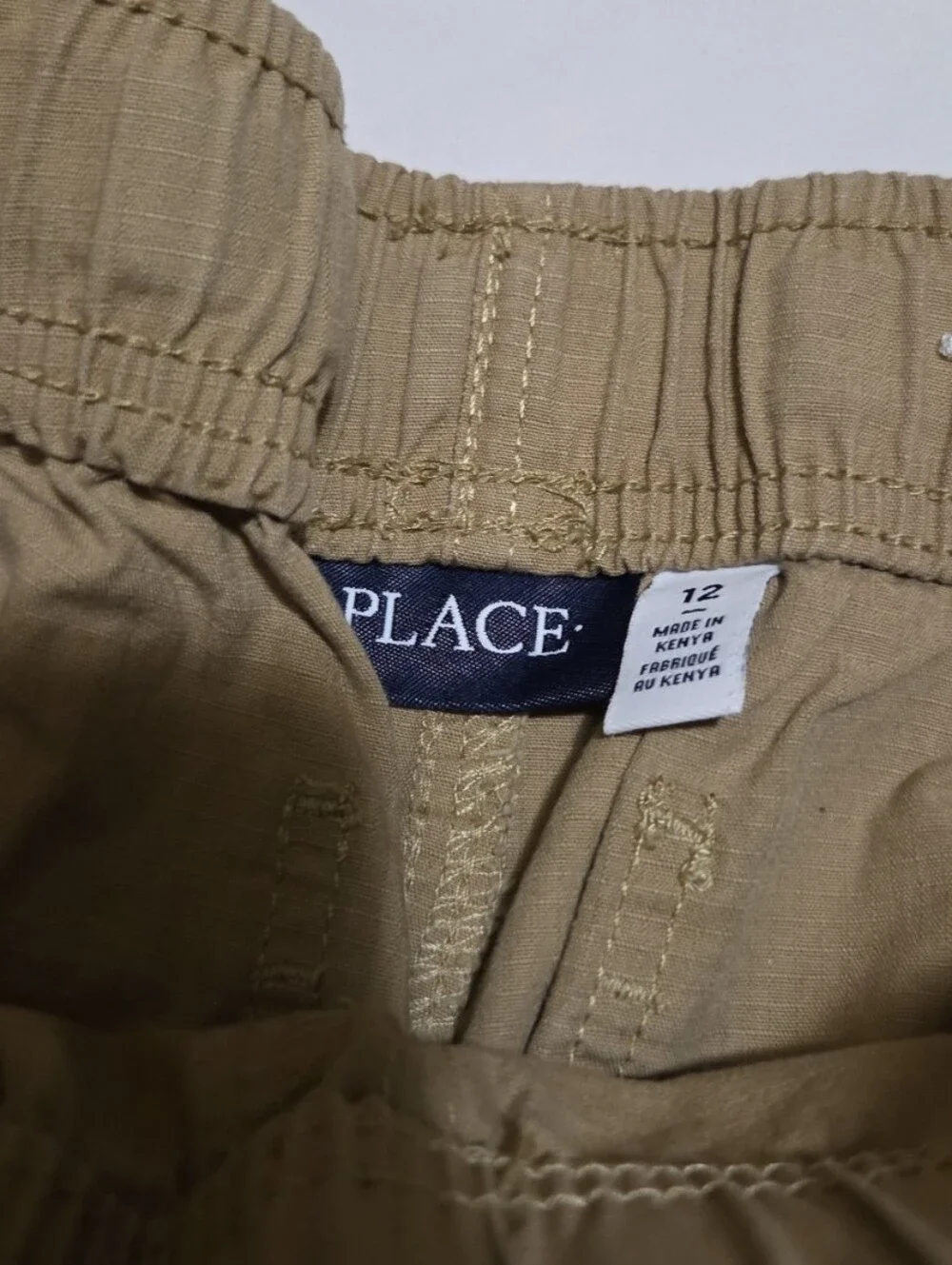 Children's Place boys size 12 khaki cargo shorts #06